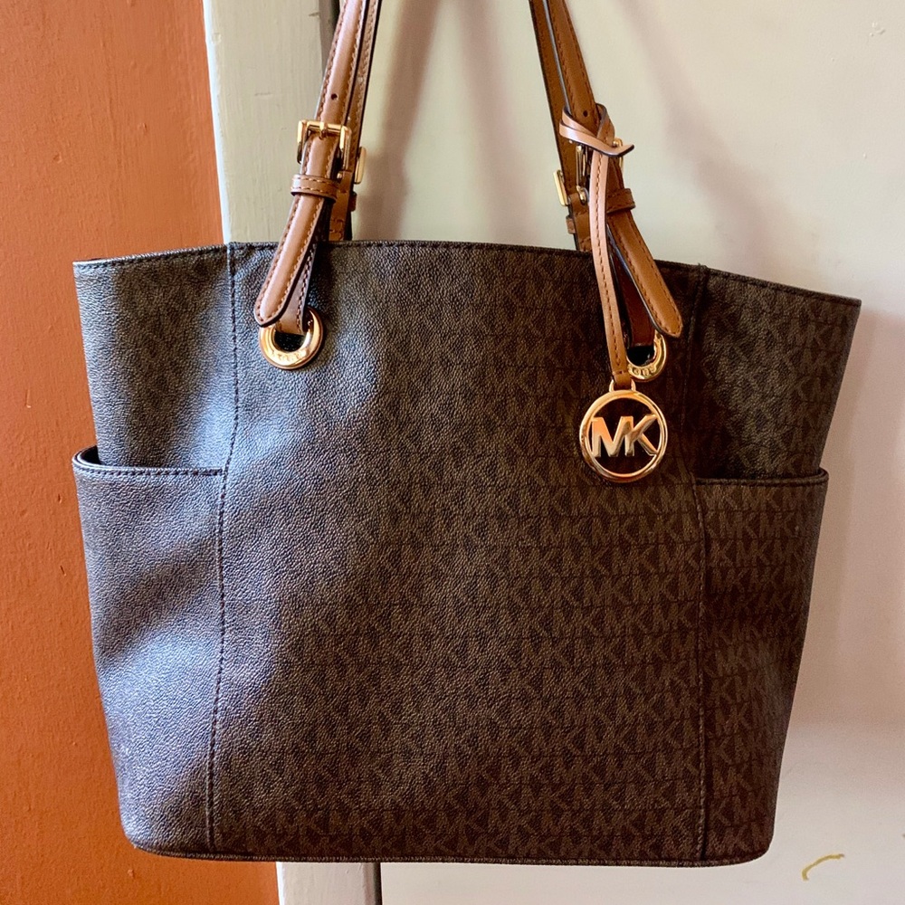 MK purse